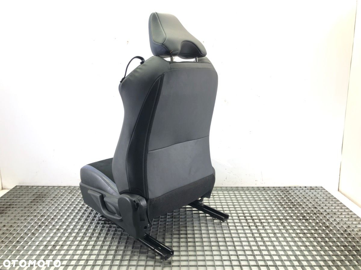 FOTEL LEWY PRZÓD - 1799.00 PLN - SUBARU BRZ 2012 - 2022 2.0 (ZC6) 147 kW [200 KM] benzyna 2012 - - 7