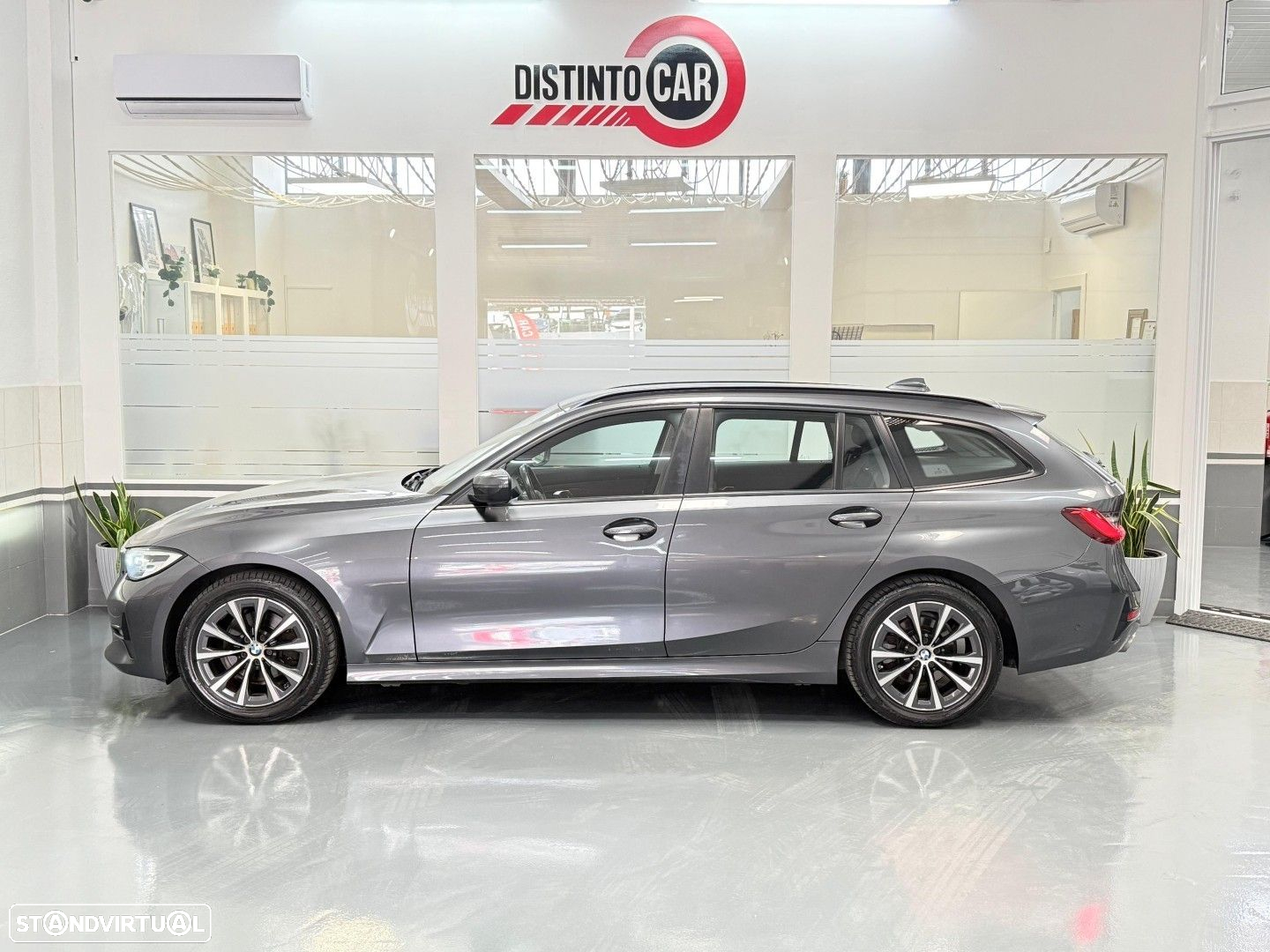 BMW 320 d Touring xDrive Line Sport Auto - 2