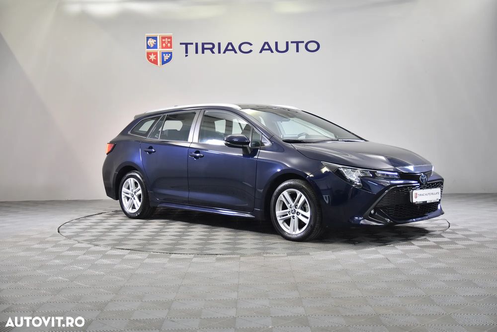 Toyota Corolla 1.8 HSD Business - 8