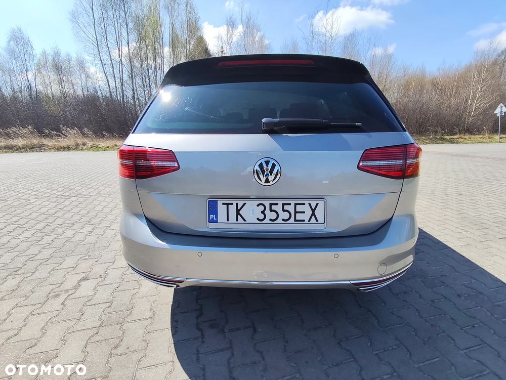 Volkswagen Passat 2.0 TDI (BlueMotion Technology) Highline - 9