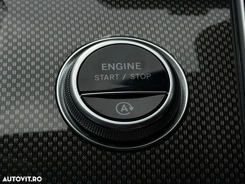 Mercedes-Benz C 300 4MATIC 9G-TRONIC AMG Line - 22