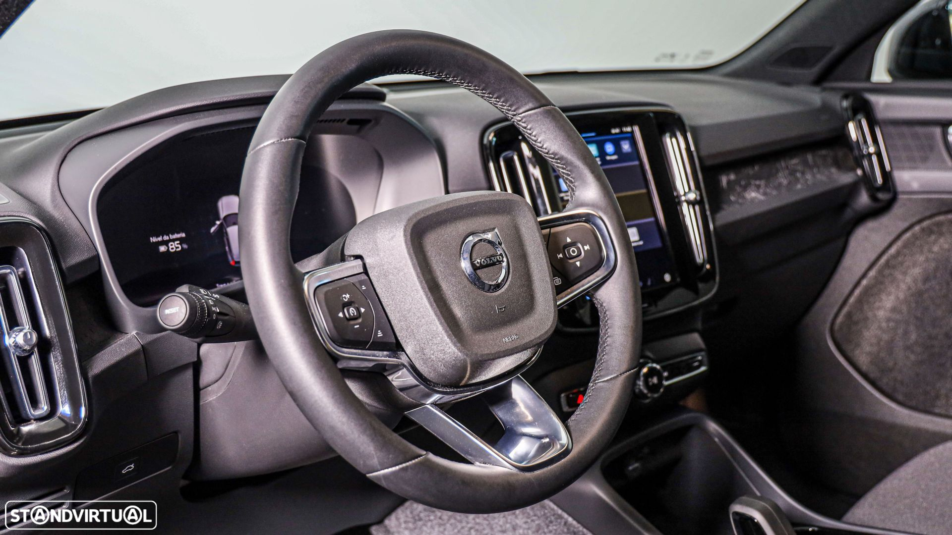Volvo XC 40 Recharge Extended Range Plus - 16