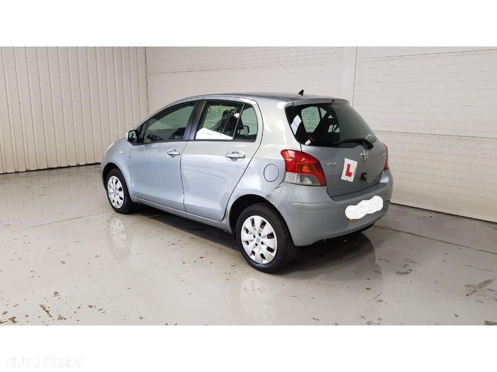 Capota Toyota Yaris 2009 HATCHBACK 1.4 d4D - 6