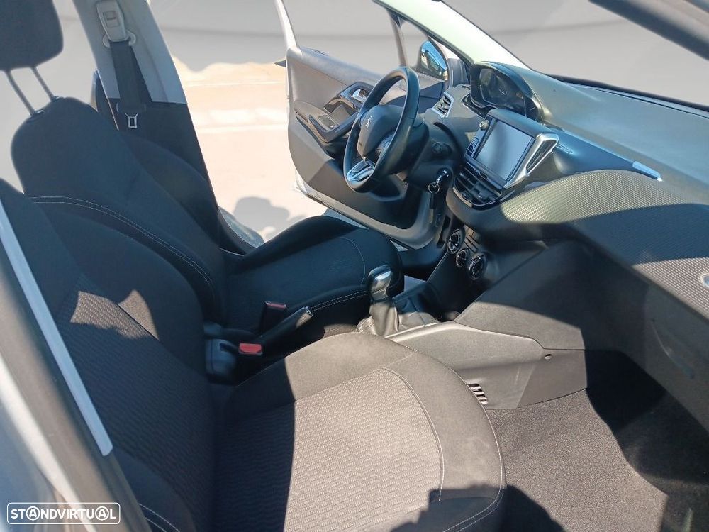 Peugeot 208 1.6 BlueHDi Style - 15