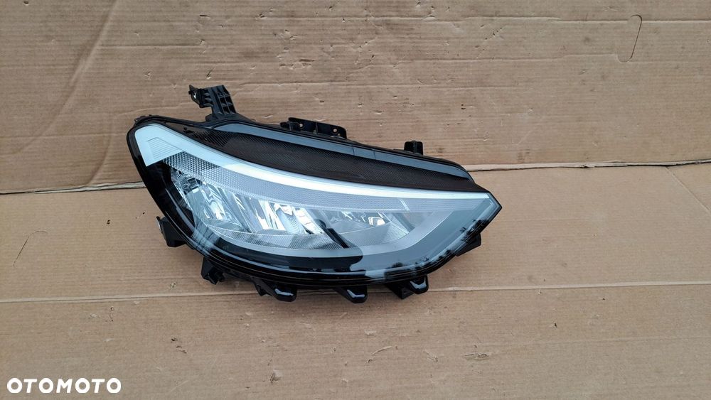 VW ID3 PRAWA LAMPA FULL LED 10B941006A UŻYWANA - 1