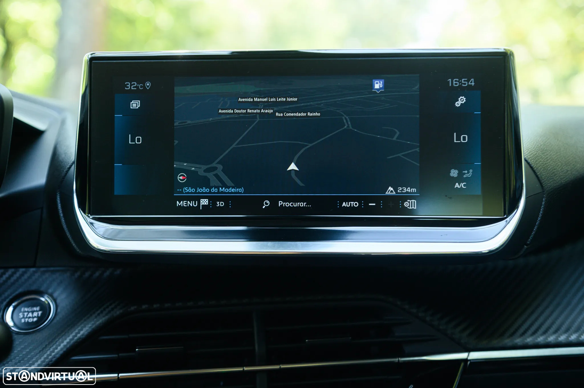 Peugeot 2008 1.2 PureTech Allure Pack - 44