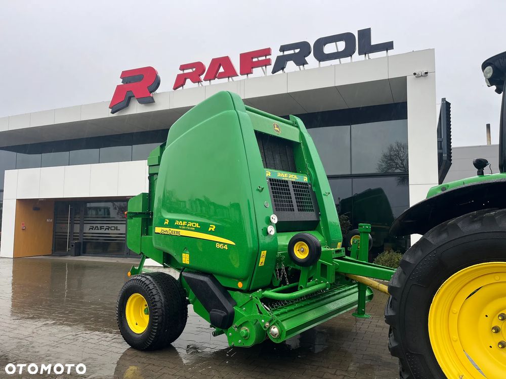 John Deere 864
