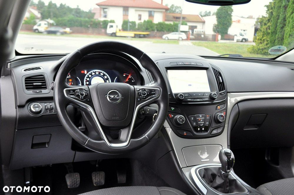 Opel Insignia - 29
