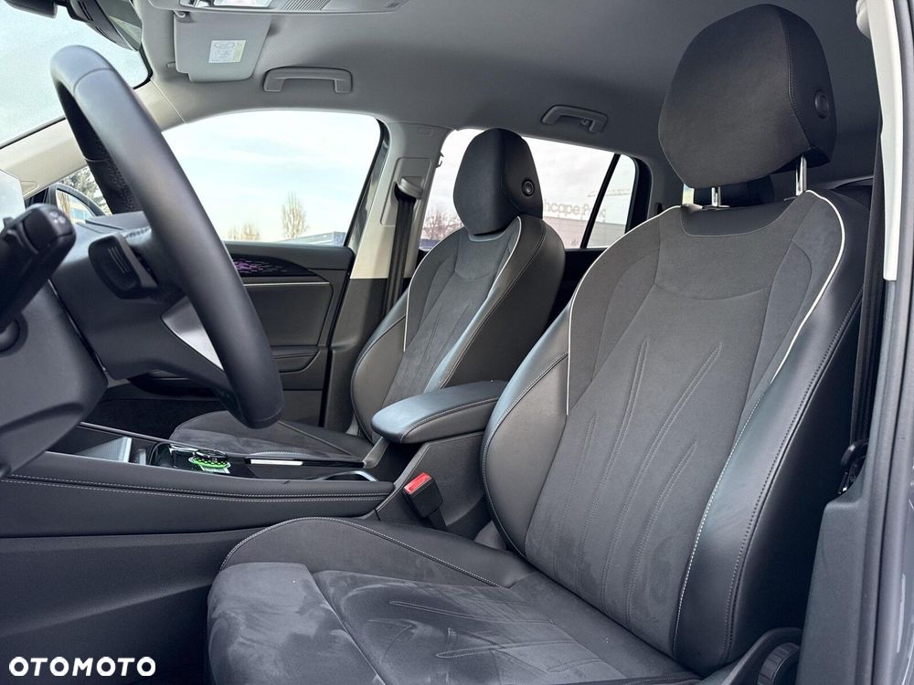 Volkswagen Tayron 2.0 TSI 4Mot Elegance DSG - 12