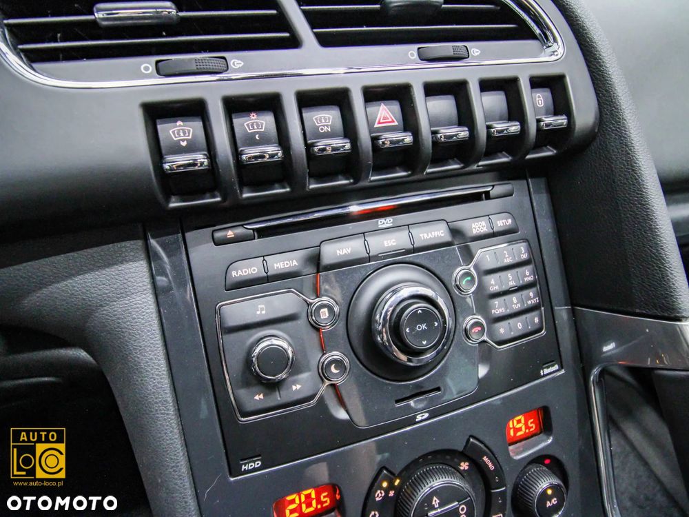Peugeot 3008 HDi 160 Automatik Allure - 23