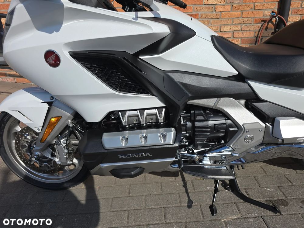 Honda GL - 11