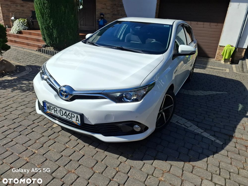 Toyota Auris 1.8 VVT-i Automatik Edition-S - 3