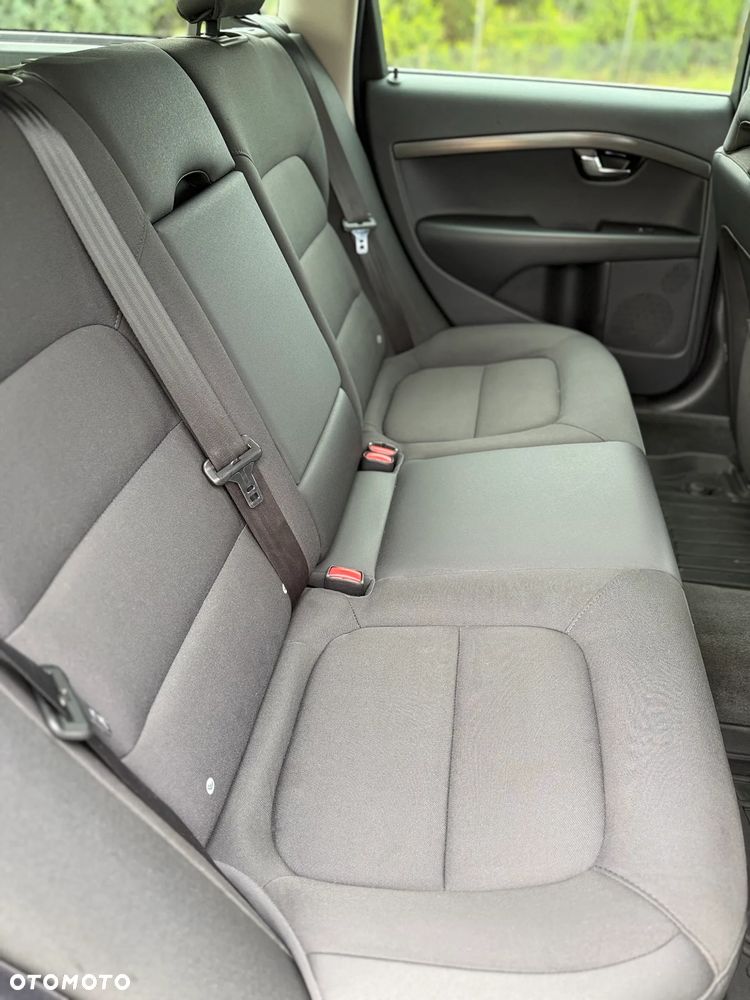 Volvo V70 - 11