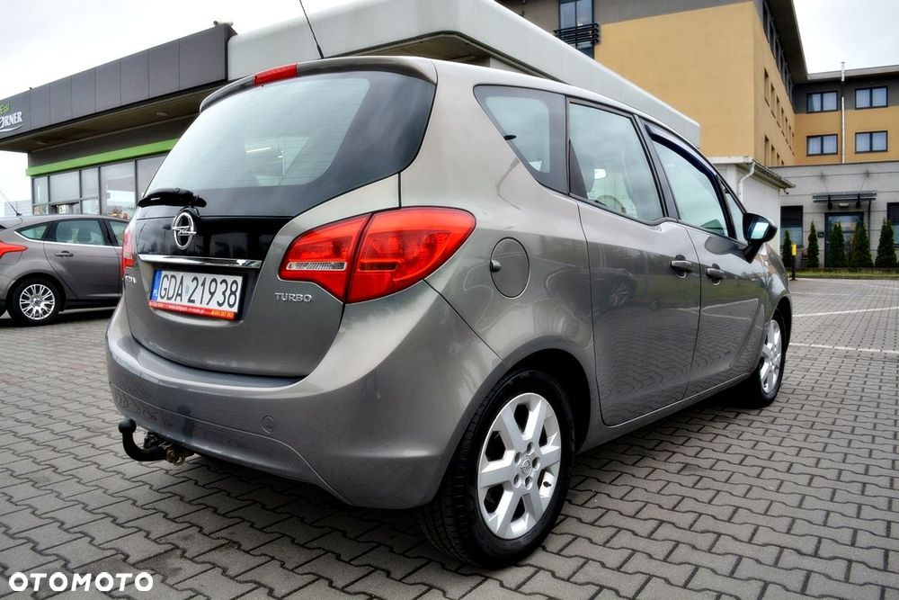 Opel Meriva 1.4 T Essentia S&S - 12