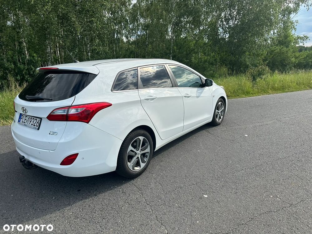 Hyundai i30 1.4 Premiere Comfort - 18