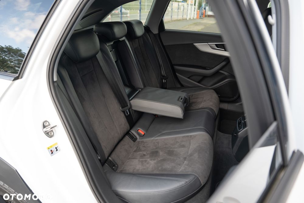 Audi A4 Allroad - 36