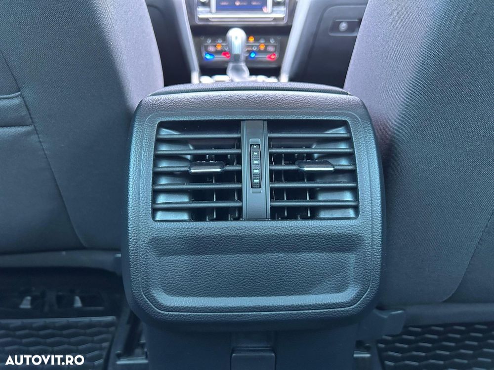 Volkswagen Passat 2.0 TDI DSG Comfortline - 17