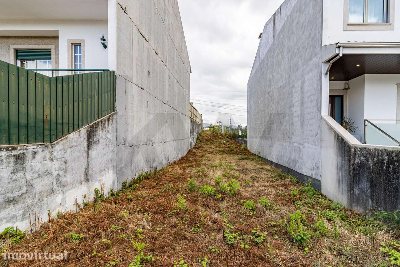 Oportunidade em São João da Madeira: Lote de 204 m2 com Projeto Aprova - Grande imagem: 3/8