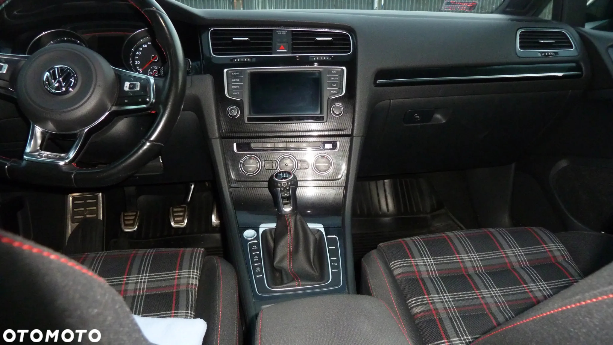Volkswagen Golf VII 2.0 TSI BMT GTI - 18