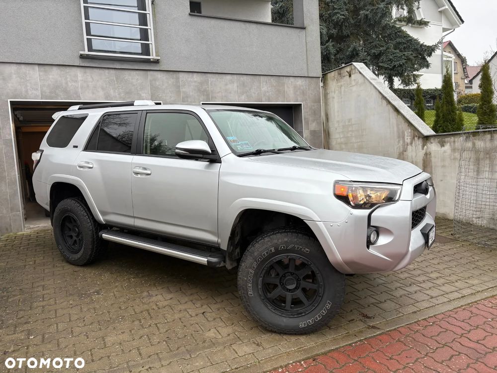 Toyota 4-Runner - 13