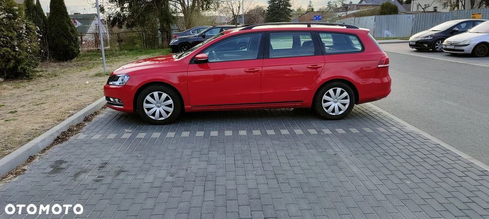 Volkswagen Passat - 4