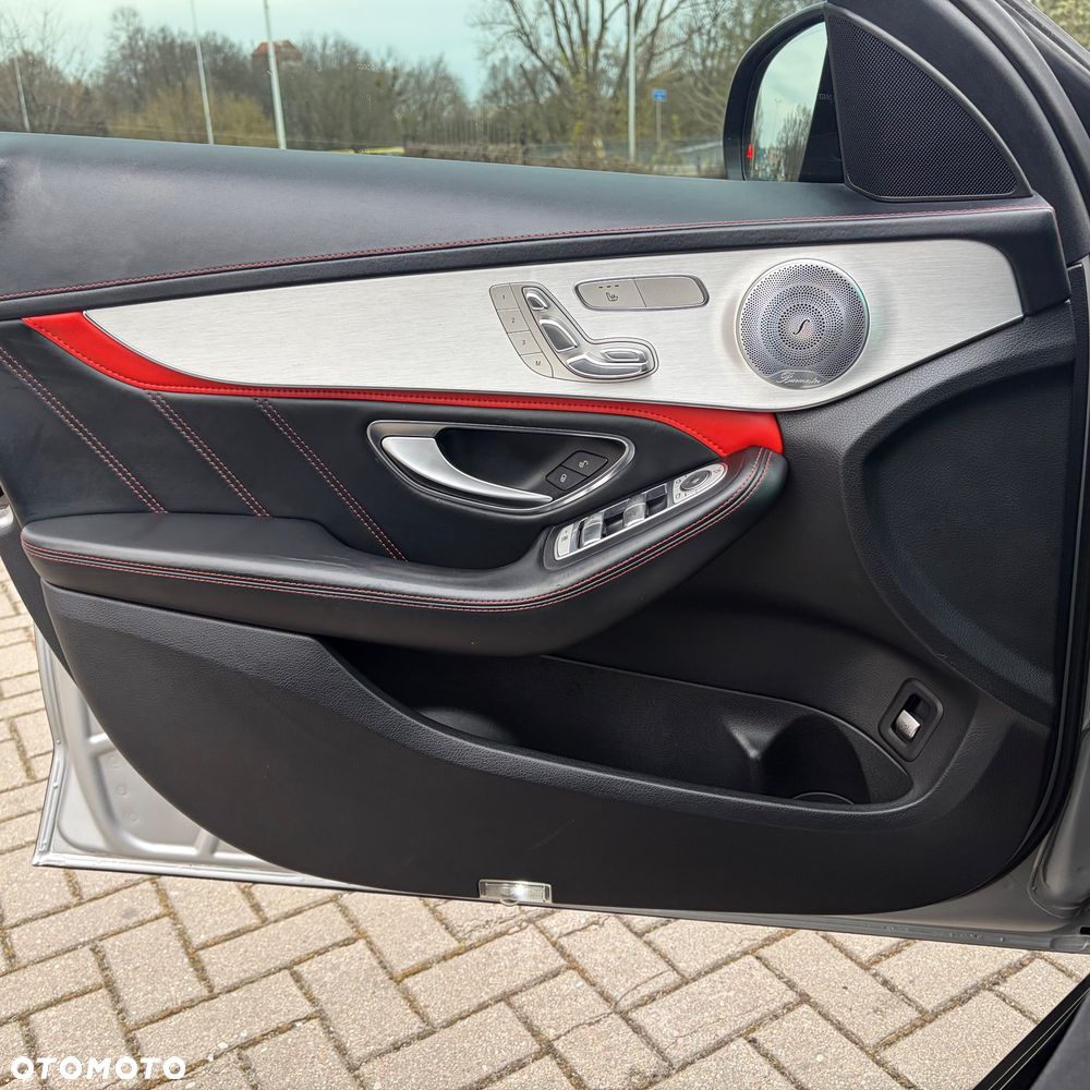 Mercedes-Benz Klasa C - 32