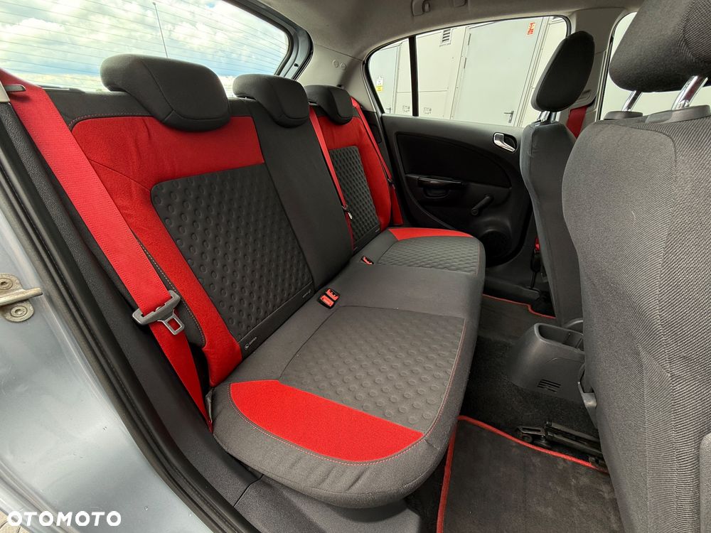 Opel Corsa 1.6 Turbo GSi - 29