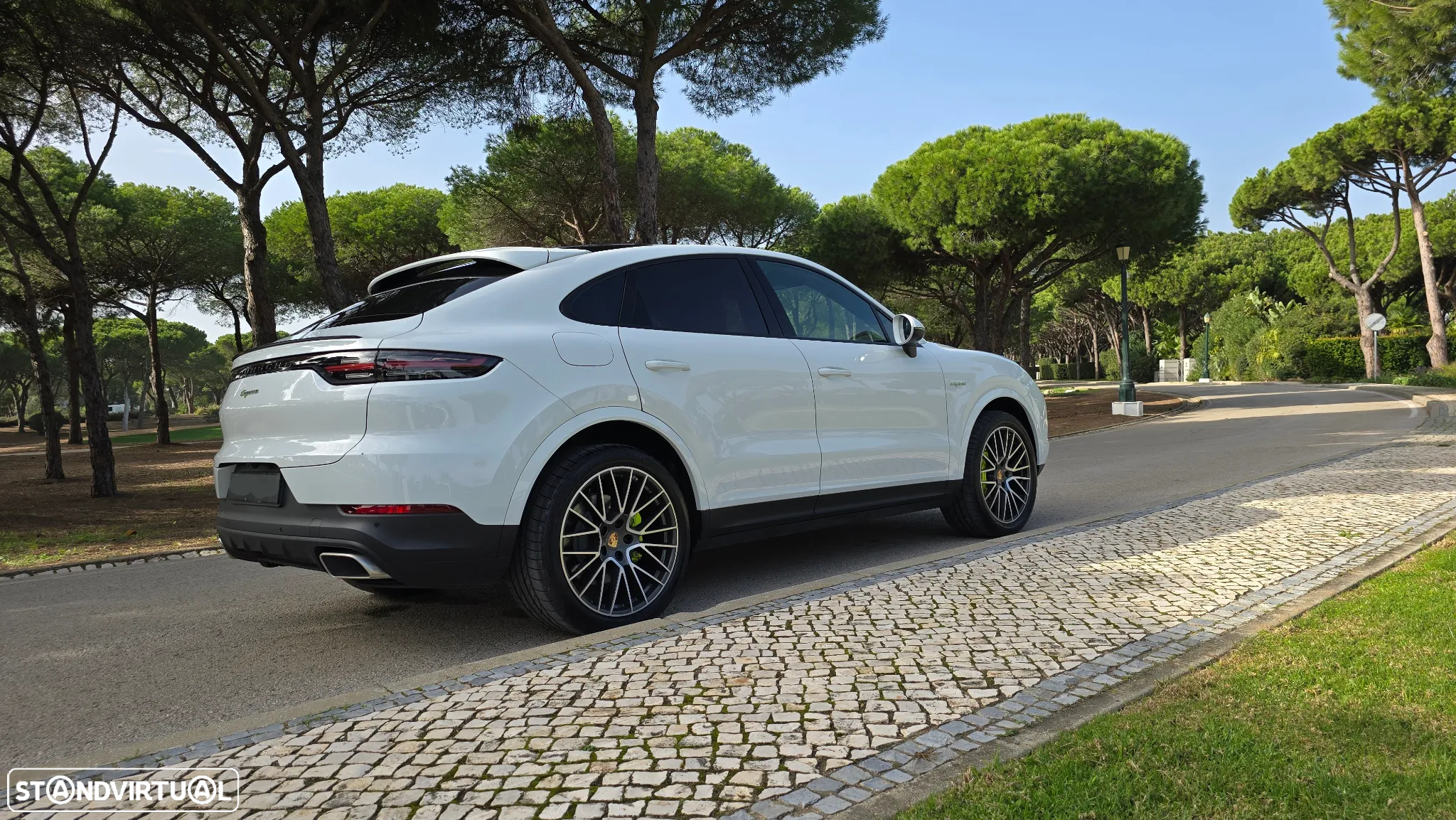 Porsche Cayenne Coupé E-Hybrid - 4