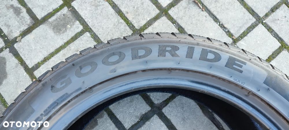 OPONY ZIMOWE 245/45R18 100V GOODYEAR ZUPER SNOW Z507 (2519) 6mm ZIMA KOMPLET 4 SZTUKI - 4