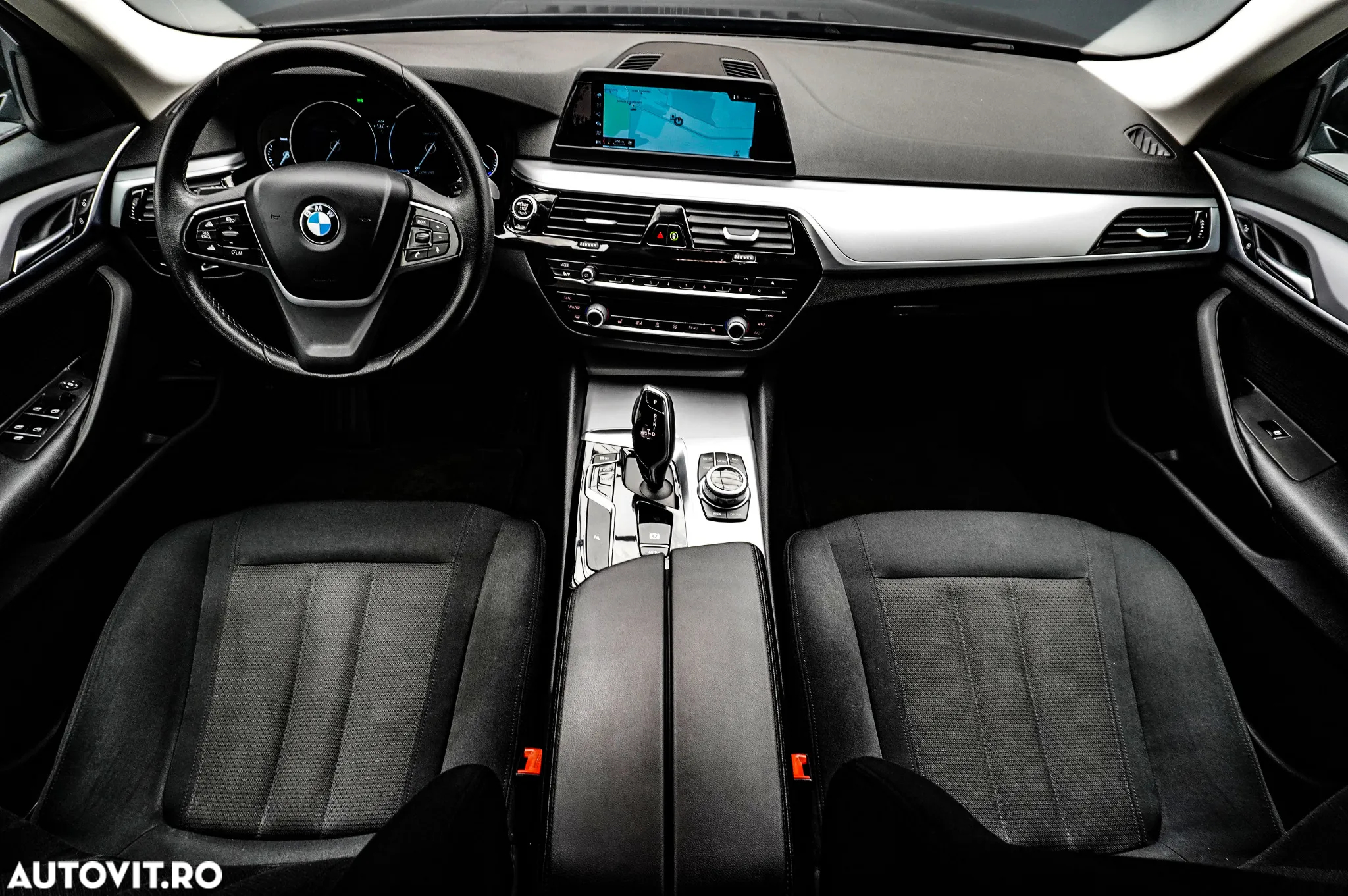 BMW Seria 5 520d AT - 8