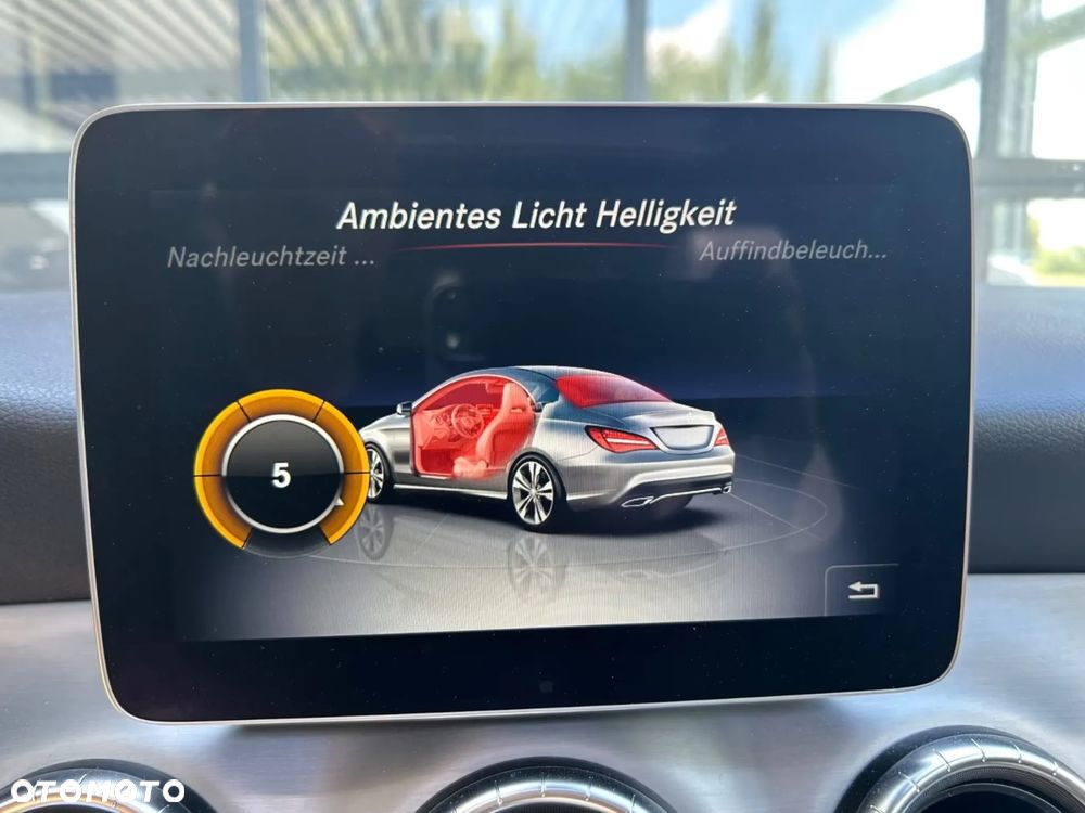 Mercedes-Benz CLA 250 4-Matic AMG Line - 16