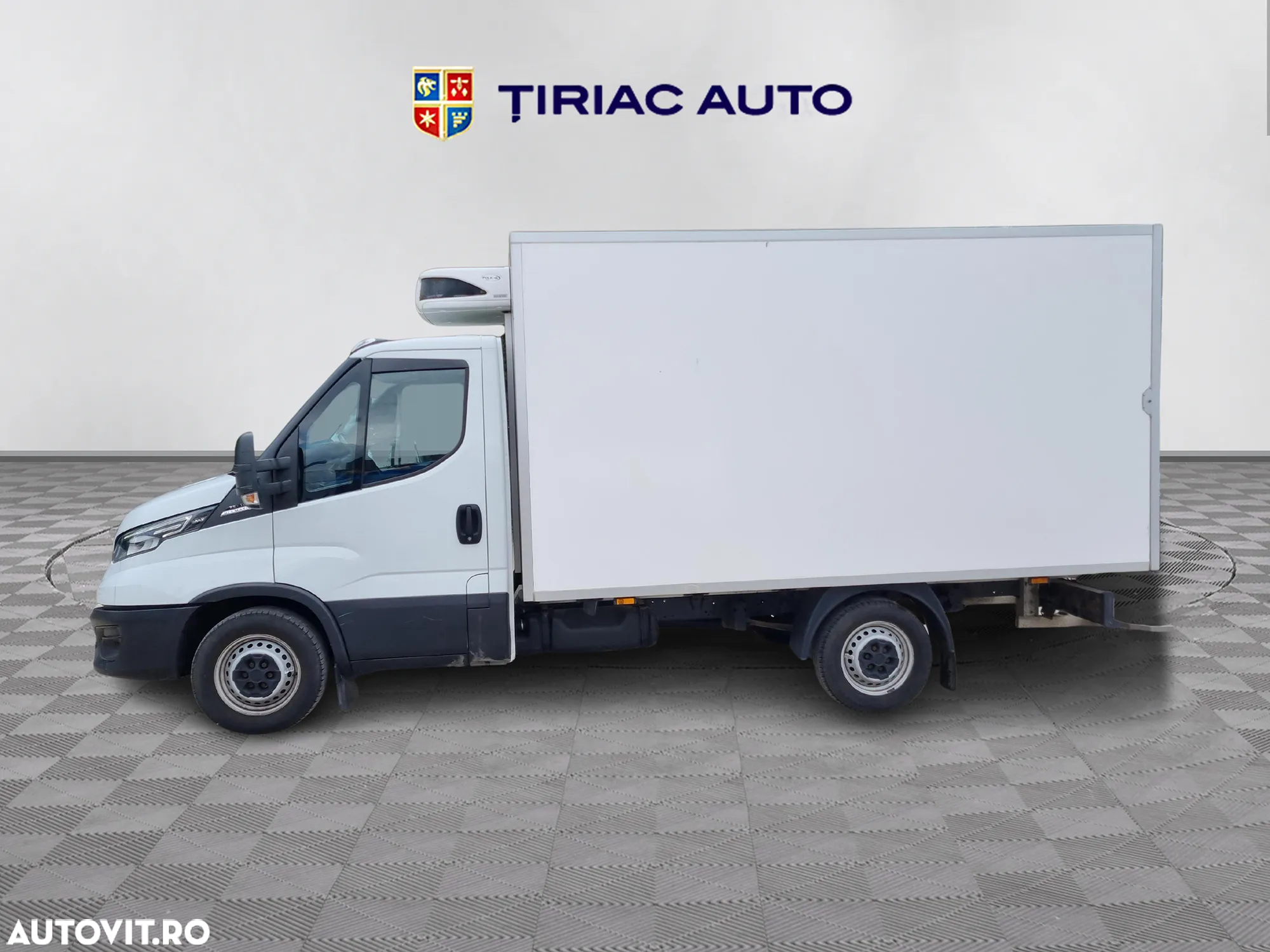 Iveco Daily 35-140 Chassi Cab 2.3 JTD Hi-Matic - 2