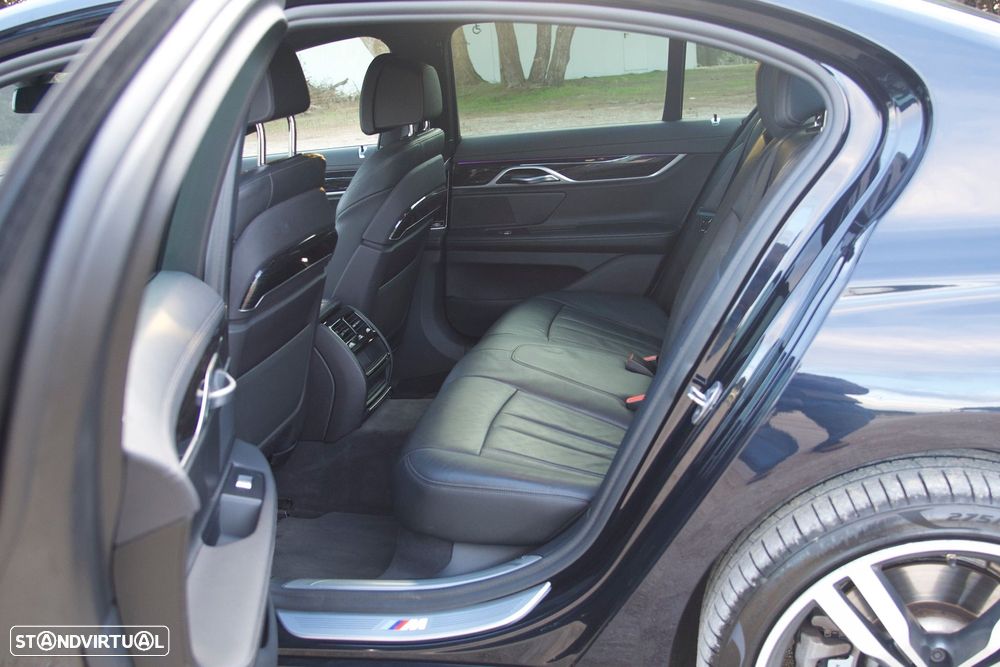 BMW 740 e iPerformance Pack M - 18