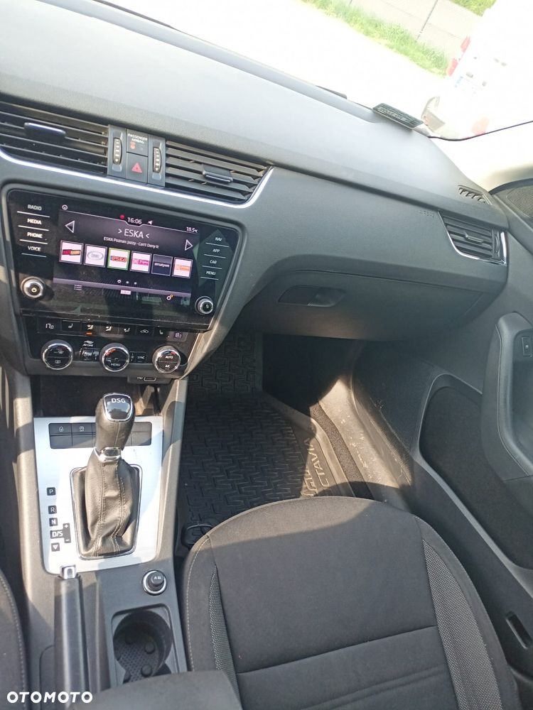 Skoda Octavia 2.0 TDI SCR Ambition DSG - 5