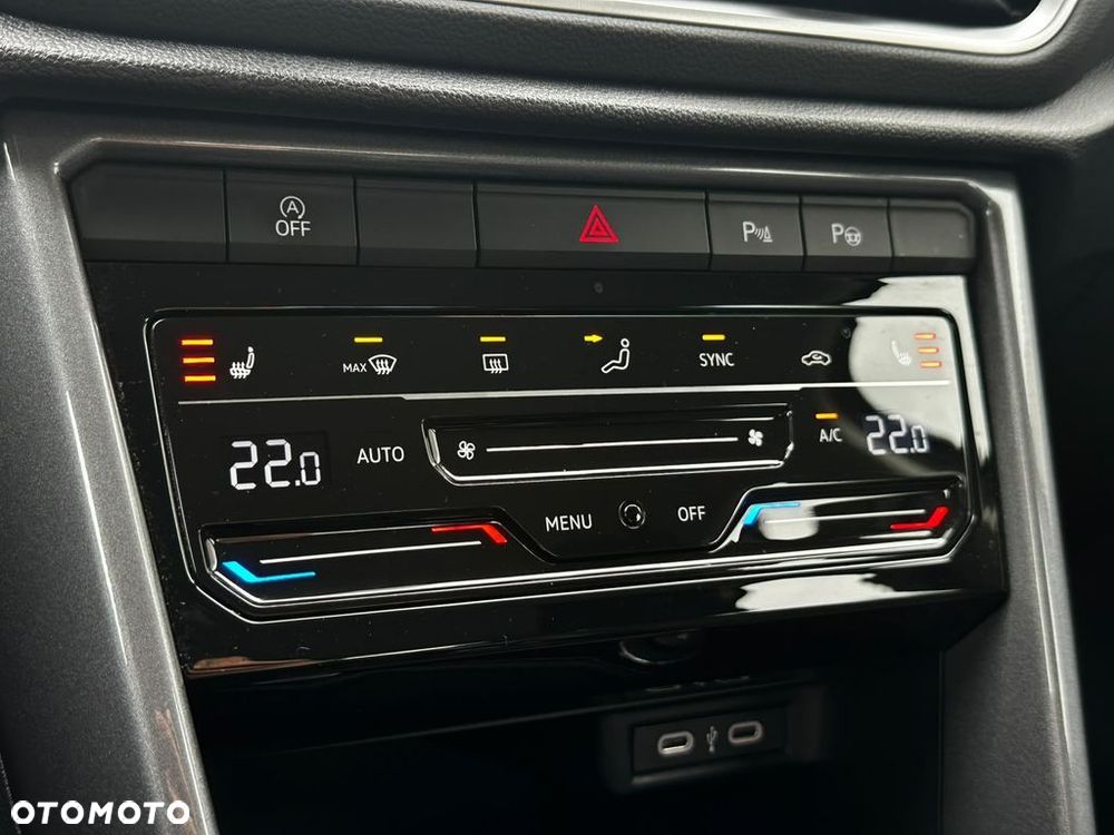 Volkswagen T-Roc - 27