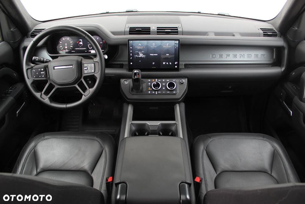 Land Rover Defender - 13