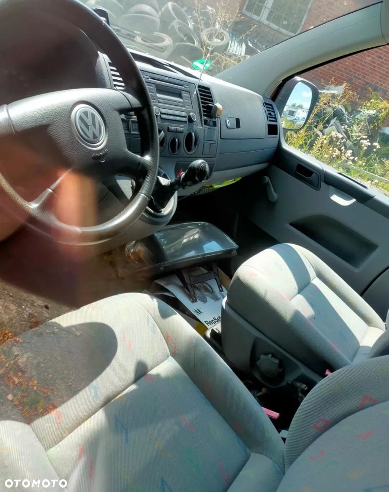 Volkswagen Transporter T5 TDI L2H1 - 8