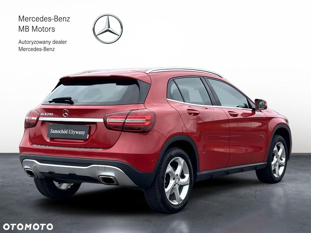 Mercedes-Benz GLA - 6