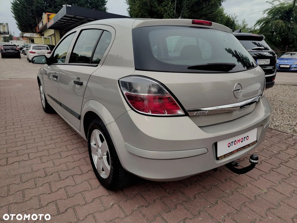 Opel Astra - 8