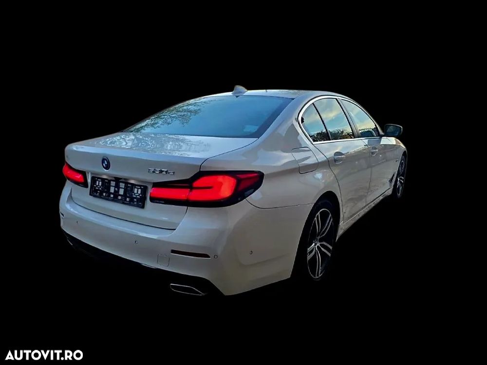 BMW Seria 5 530e Aut. Luxury Line - 2