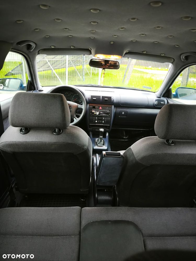 Audi A3 Sportback 1.9 TDI Ambiente - 8