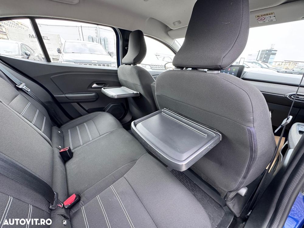 Dacia Logan TCe 90 Essential - 13