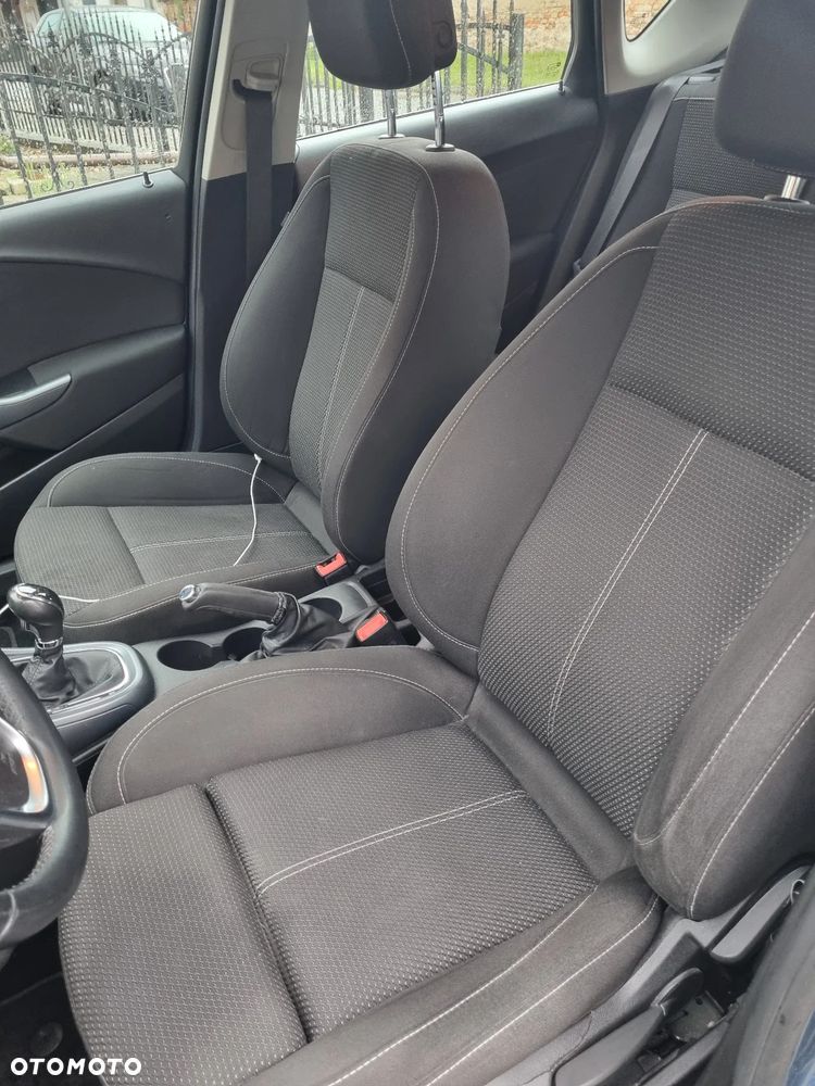 Opel Astra 1.4 Turbo Design Edition - 24