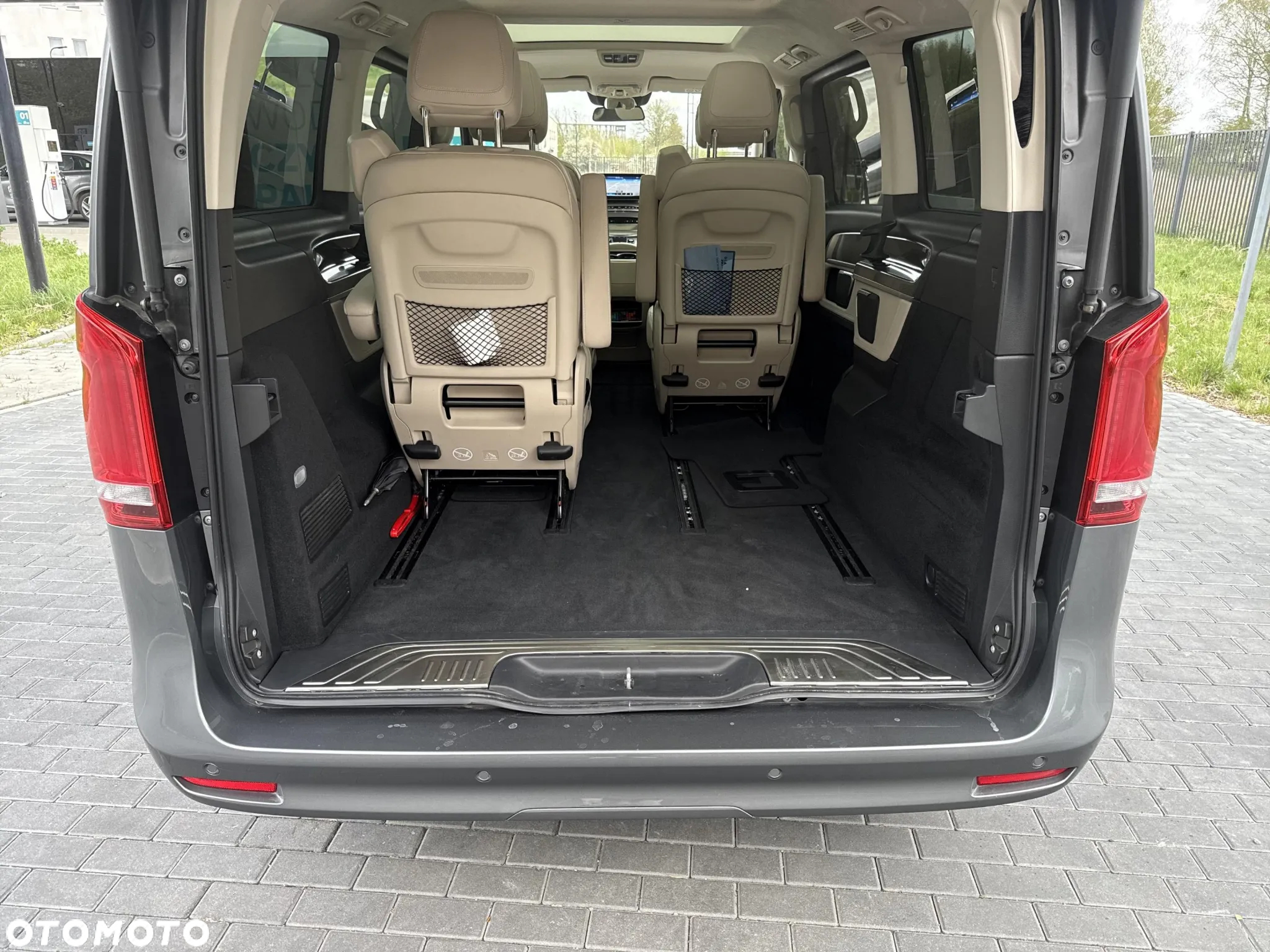 Mercedes-Benz Klasa V 300 d 4-Matic Exclusive 9G-Tronic (d³ugi) - 17