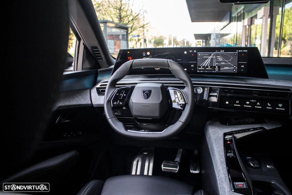 Peugeot E-5008 GT - 42