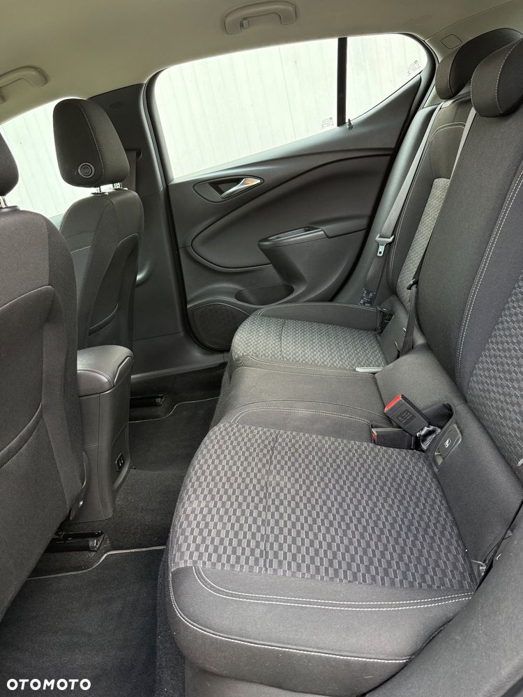 Opel Astra 1.4 T Elite - 38
