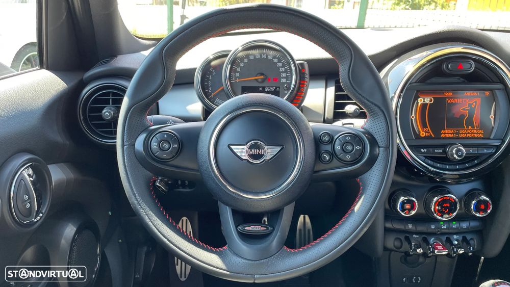 MINI 5 Portas One D - 11