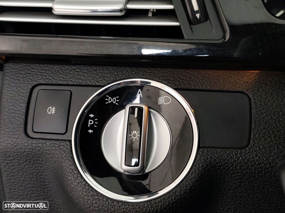 Mercedes-Benz E 250 CDi Avantgarde BlueEfficiency Auto. - 24