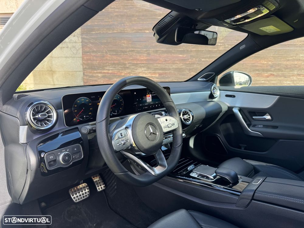 Mercedes-Benz A 200 7G-DCT AMG Line - 17