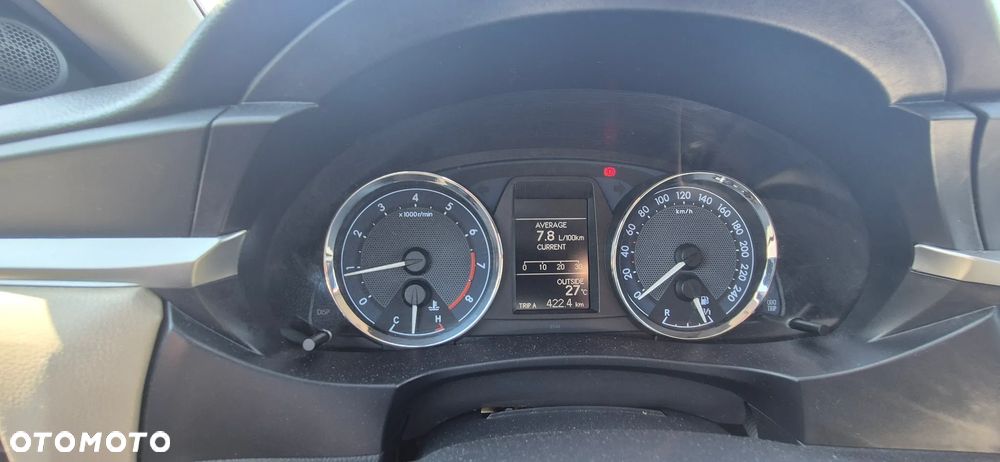 Toyota Corolla 1.6 Prestige EU6 - 13